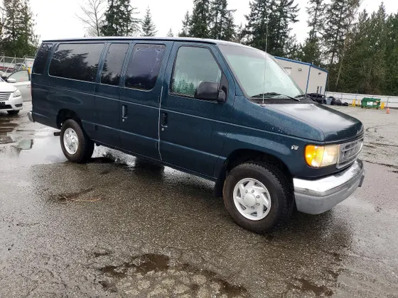 1998 Ford Club Wagon XL
