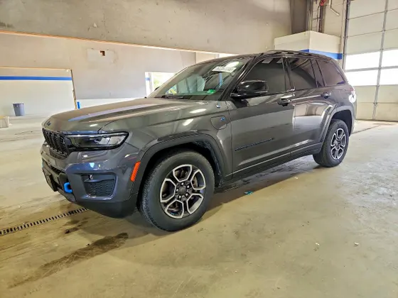 2022 Jeep Grand Cherokee 4xe Trailhawk