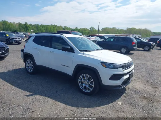 2023 Jeep Compass Latitude Lux