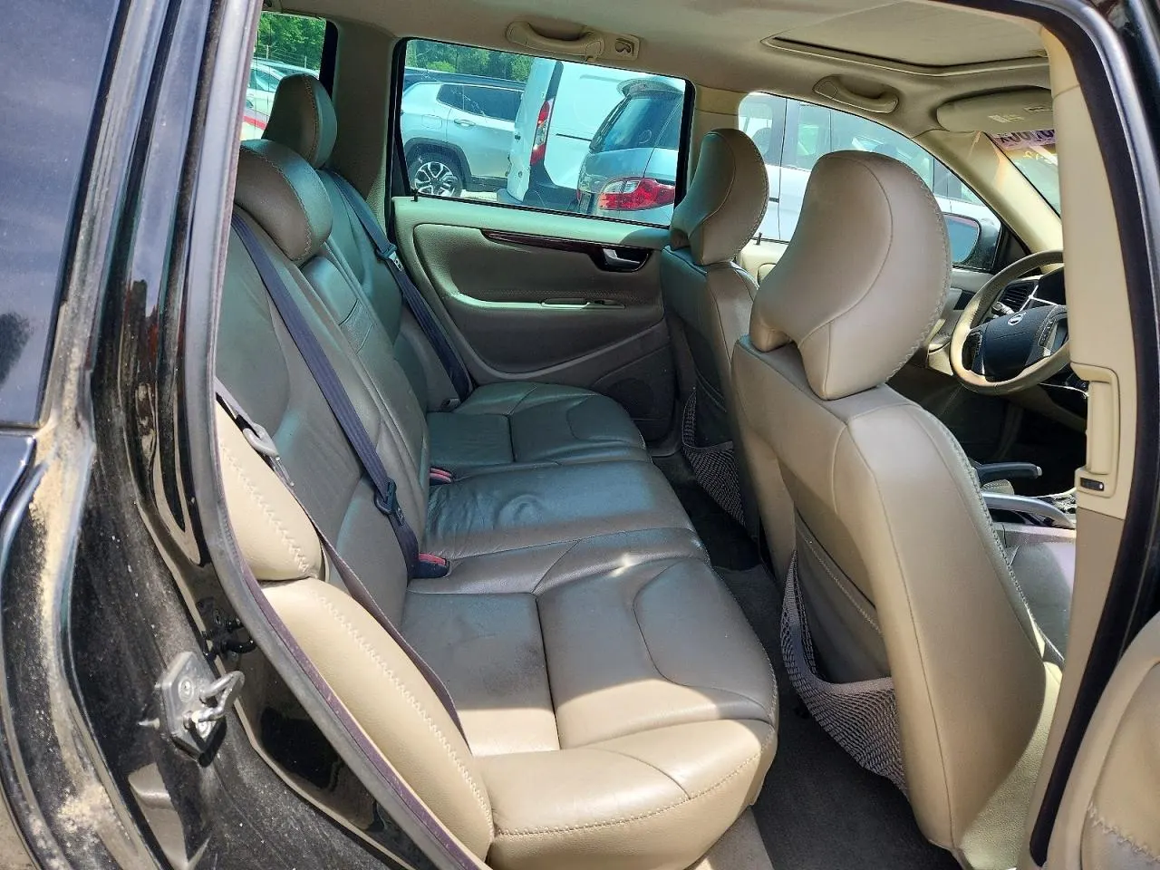 2004 Volvo V70 XC70