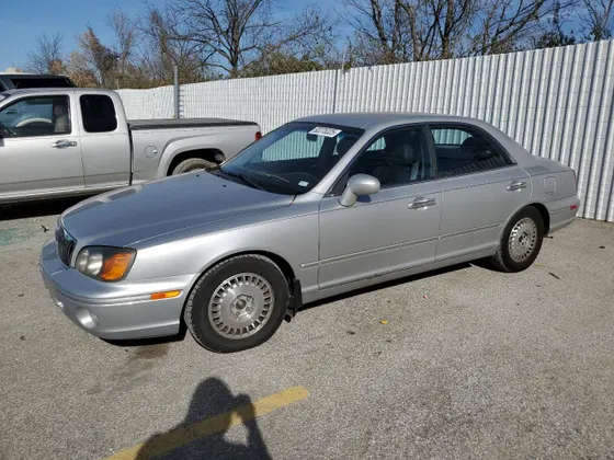 2001 Hyundai XG300 300