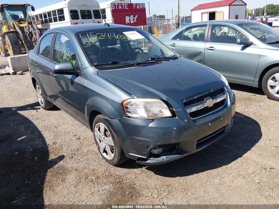 2010 Chevrolet Aveo LT w/2LT