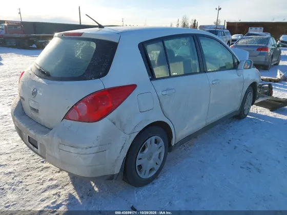 2011 Nissan Versa 1.8 S
