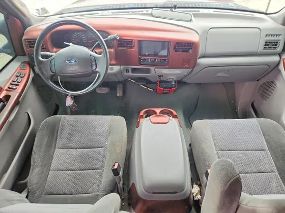 2003 Ford Super Duty F-350 DRW XL