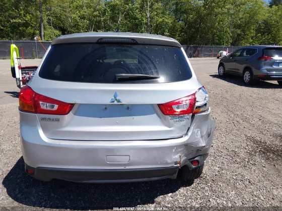2013 Mitsubishi Outlander Sport ES