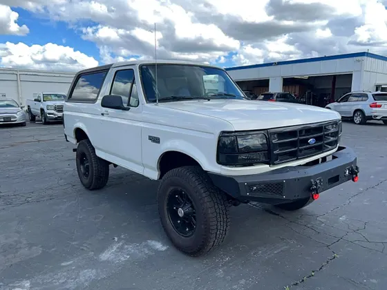 1995 Ford Bronco Custom