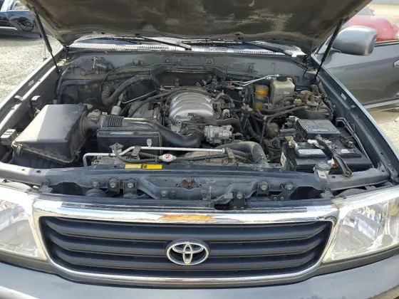 2002 Toyota Land Cruiser