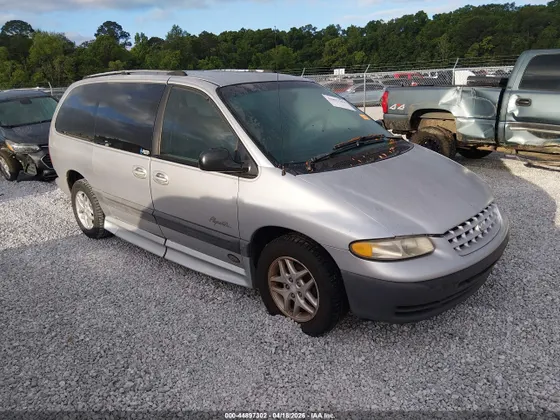 1999 Plymouth Voyager Grand SE