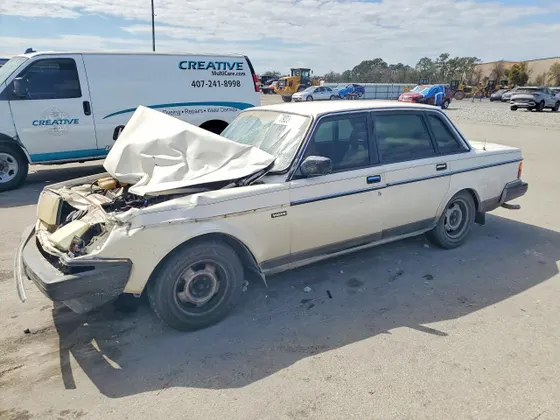 1988 Volvo 240 DL