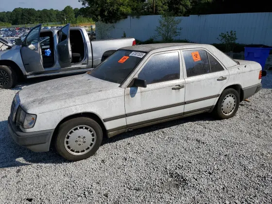 1989 Mercedes-Benz 300 Series 300E