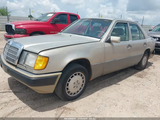 1992 Mercedes-Benz 300 Series 300E