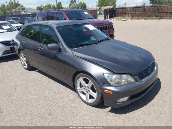 2002 Lexus IS 300 SPORT CROSS