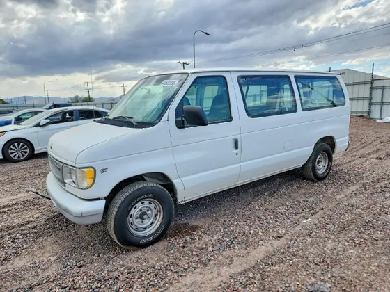 1998 Ford Econoline Wagon XL