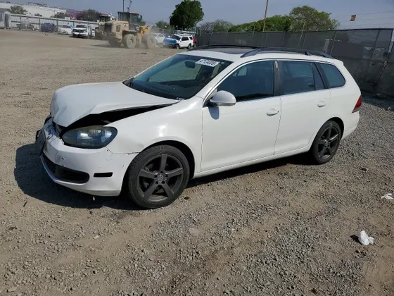 2010 Volkswagen Jetta SportWagen SE