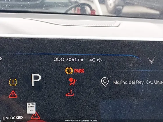 2025 VinFast VF 8 Plus