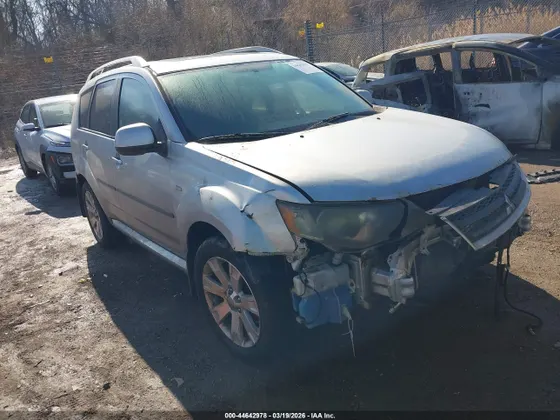 2009 Mitsubishi Outlander SE