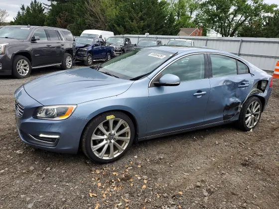 2017 Volvo S60 Inscription Platinum
