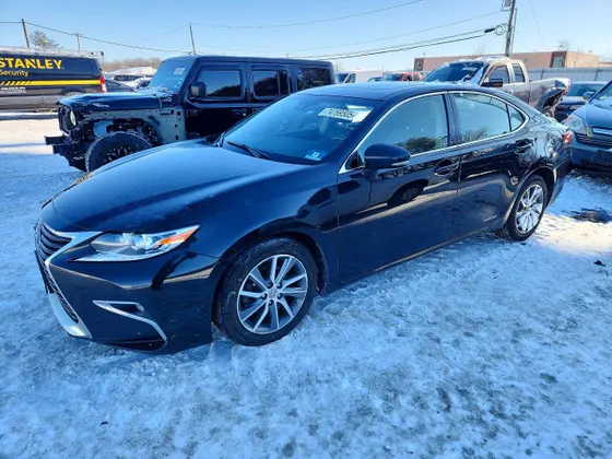 2016 Lexus ES 300h Hybrid