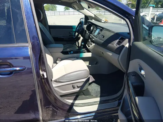 2018 Kia Sedona EX