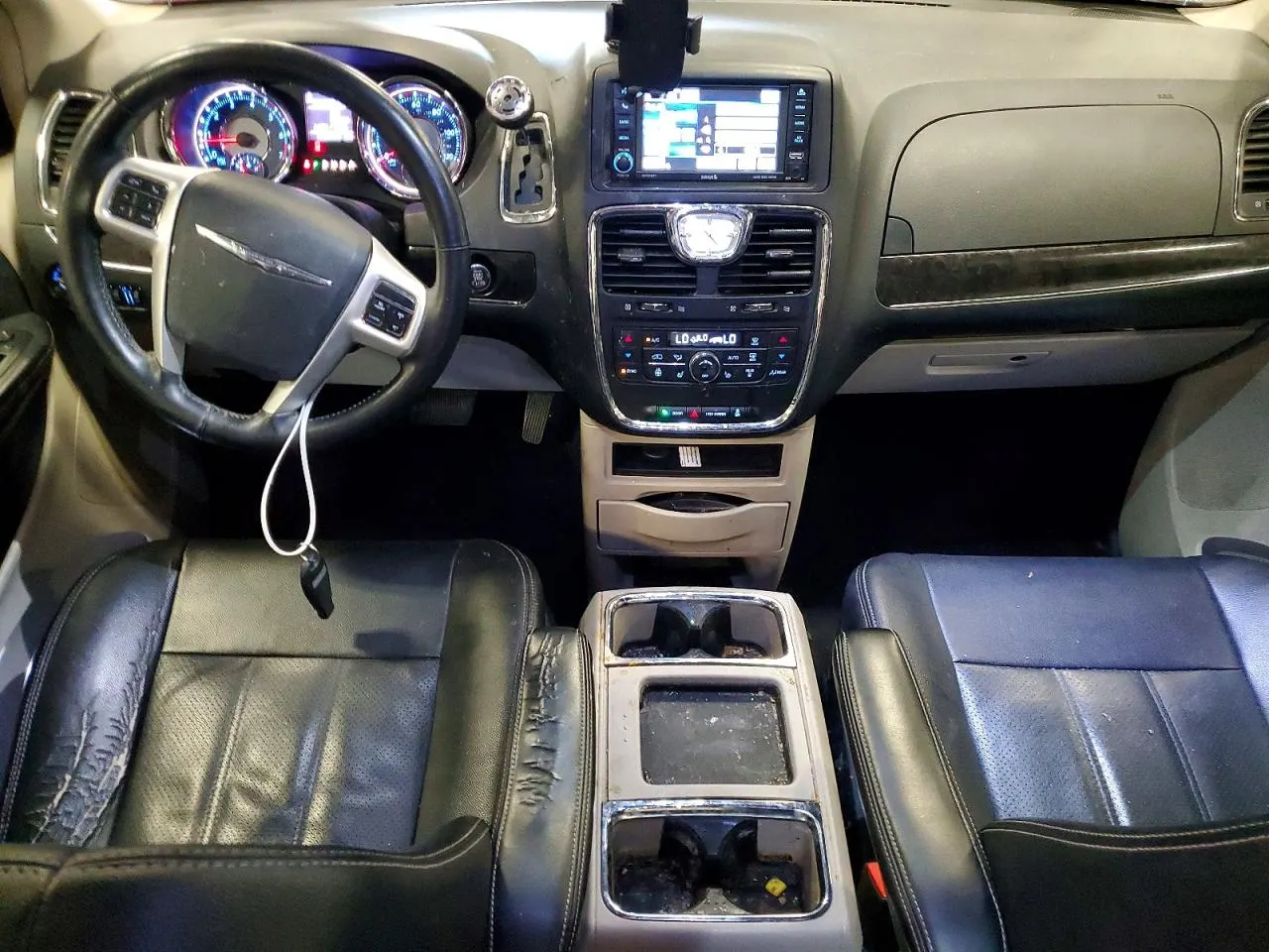 2015 Chrysler Town & Country Touring-L