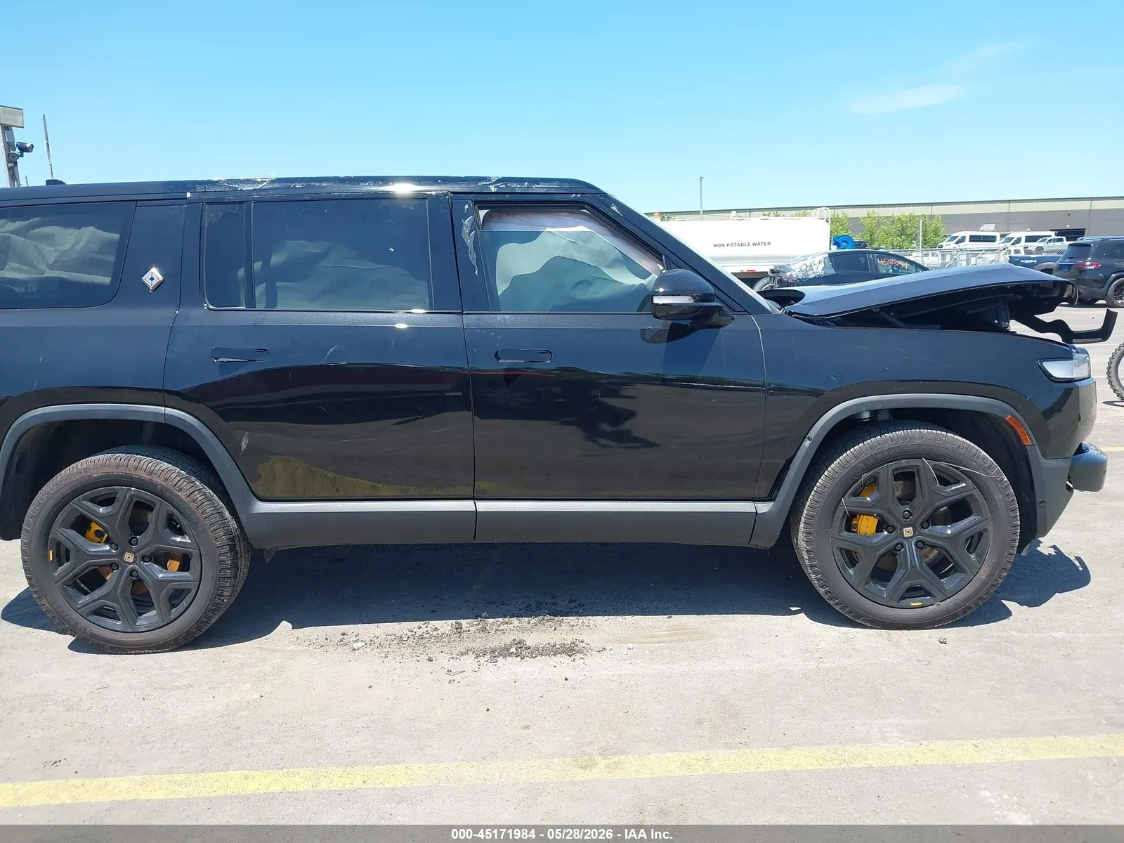 2023 Rivian R1S Adventure