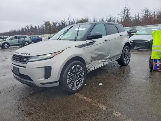 2025 Land Rover Range Rover Evoque Core S