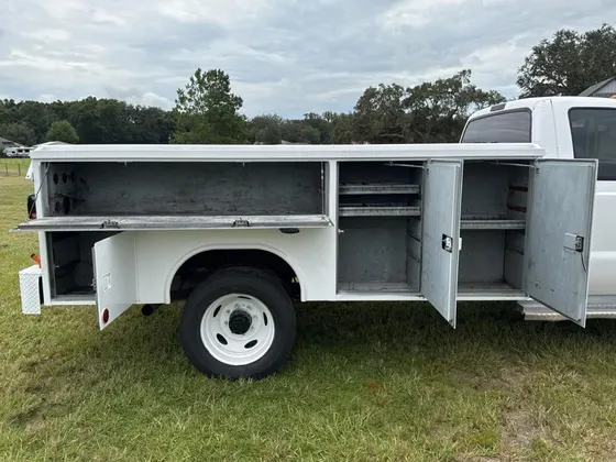 2003 Ford F-550 SUPER DUTY