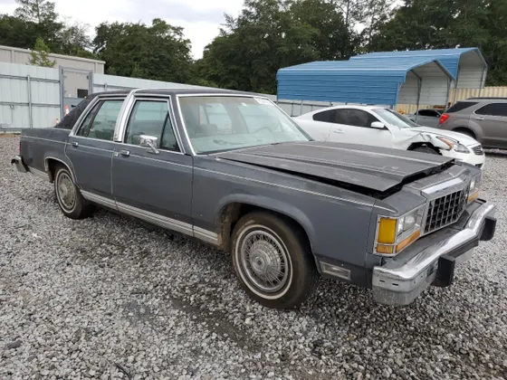 1985 Ford Crown Victoria
