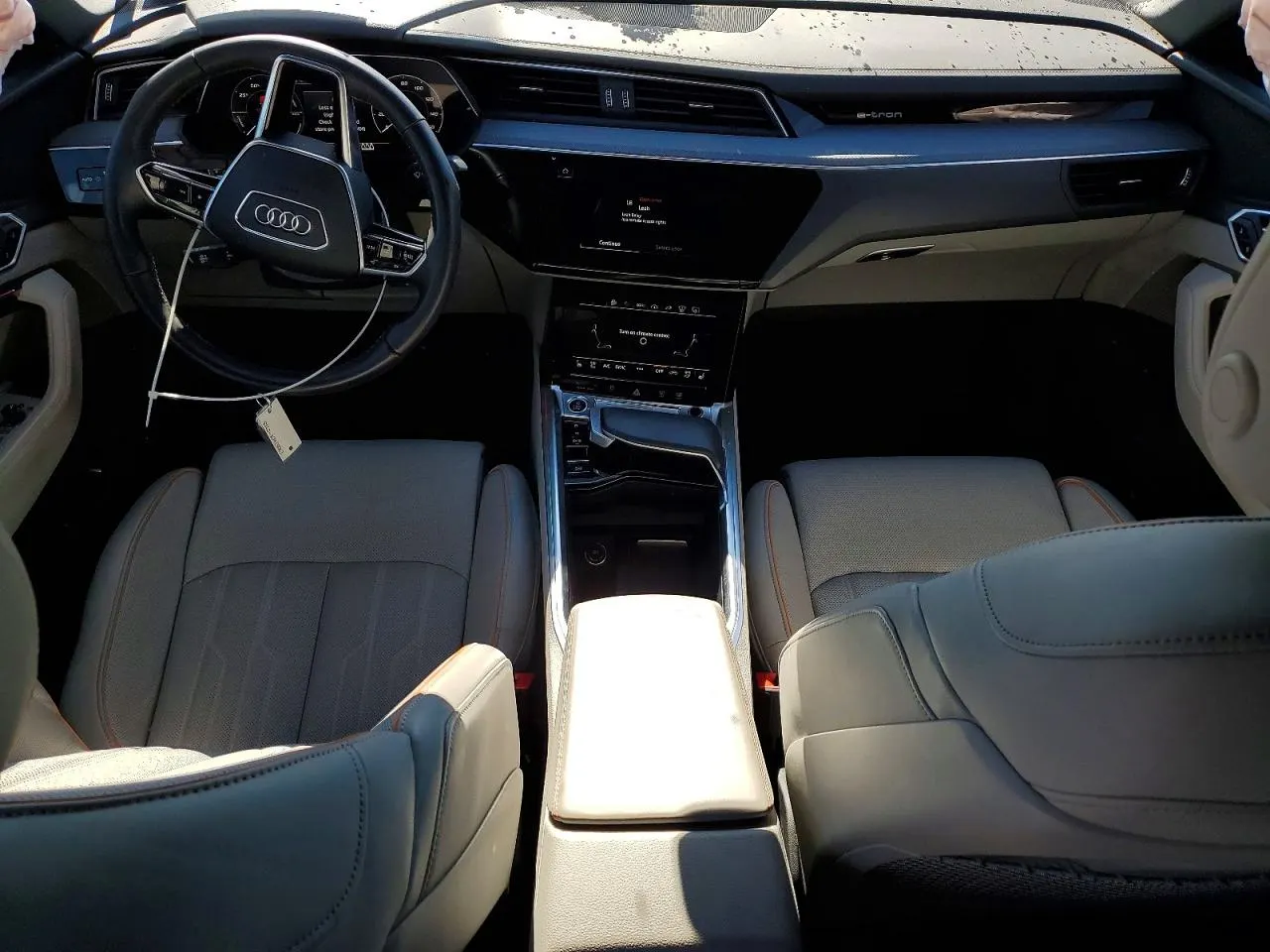 2024 Audi Q8 e-tron Sportback S line Prestige