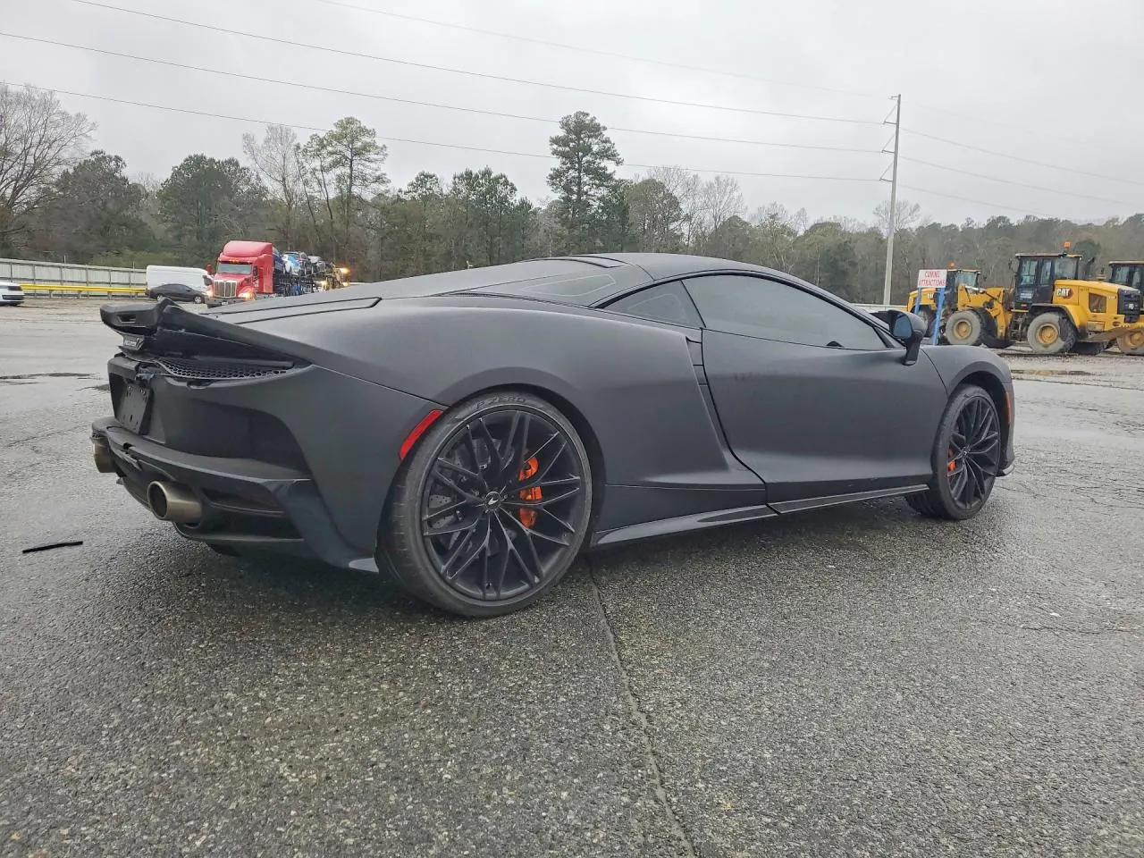 2023 McLaren GT