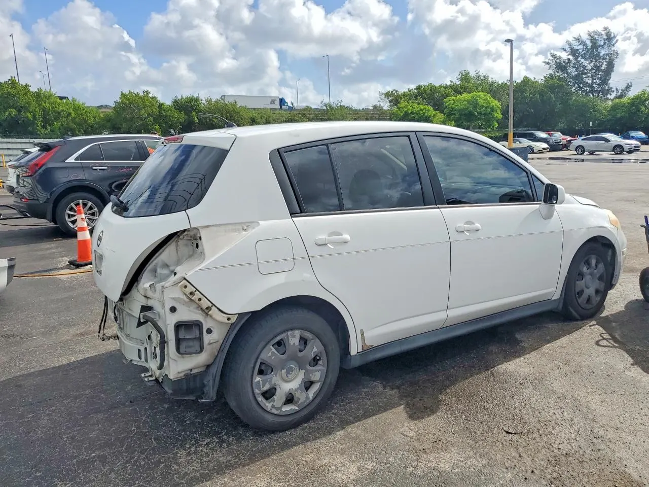 2008 Nissan Versa 1.8 SL