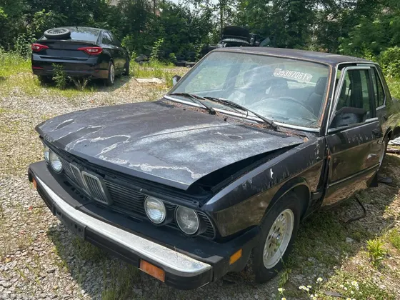 1987 BMW 528 - 533 - 633 - 733 528E