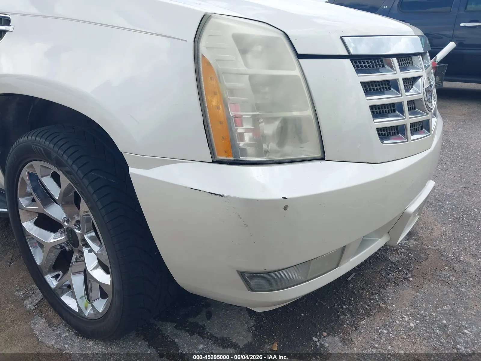 2008 Cadillac Escalade STANDARD
