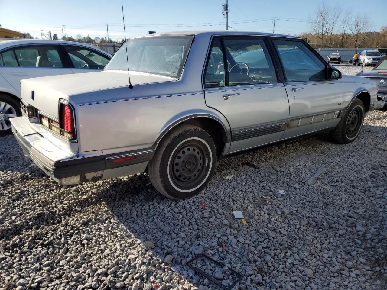 1991 Oldsmobile Delta 88 ROYALE
