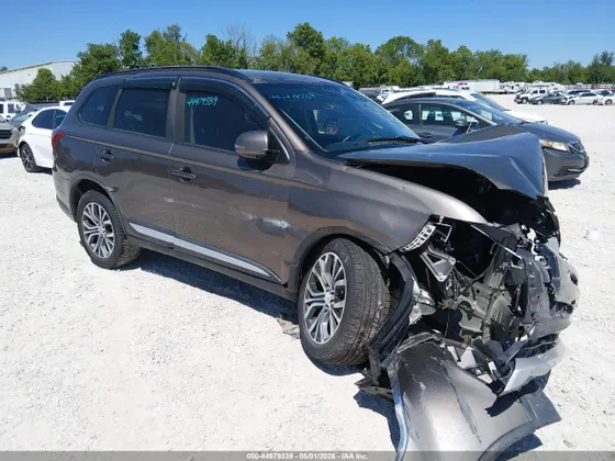 2016 Mitsubishi Outlander SE