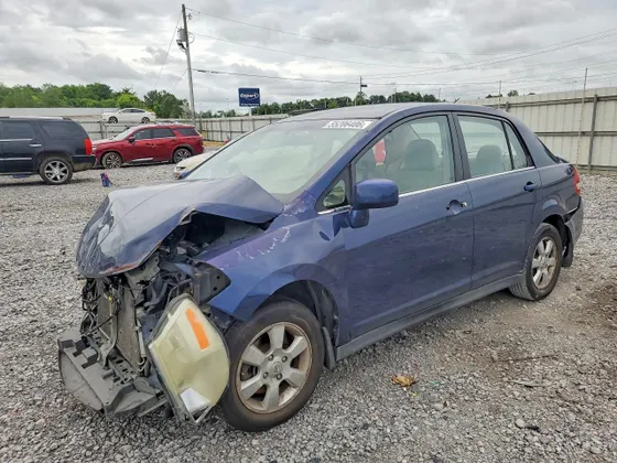 2008 Nissan Versa 1.8 S