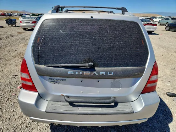 2004 Subaru Forester (Natl) XT