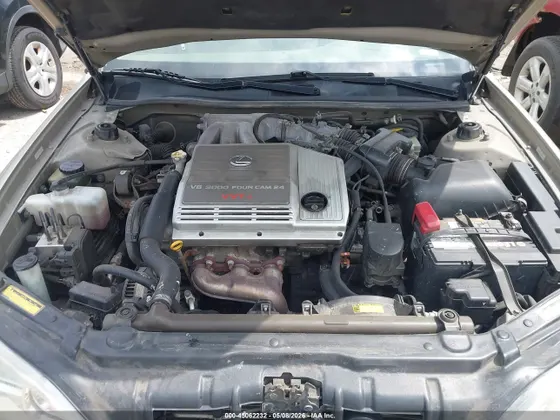 2000 Lexus ES 300