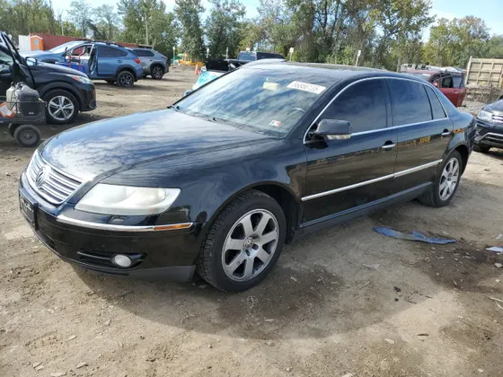 2004 Volkswagen Phaeton V8