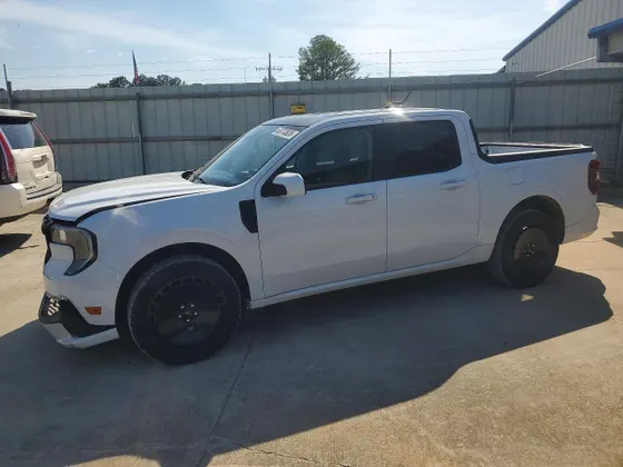 2025 Ford Maverick Lobo Standard