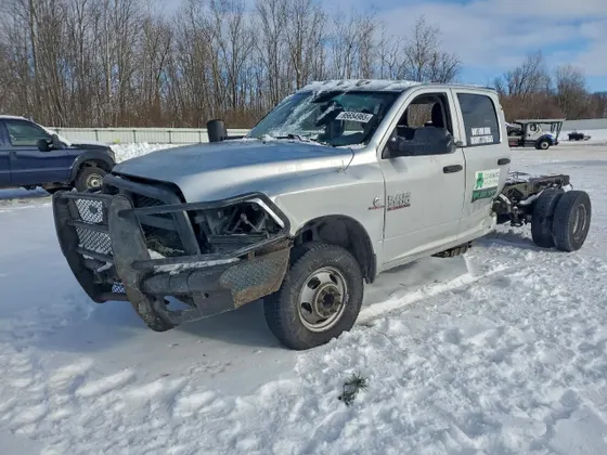 2018 Ram 3500 Chassis Cab Tradesman