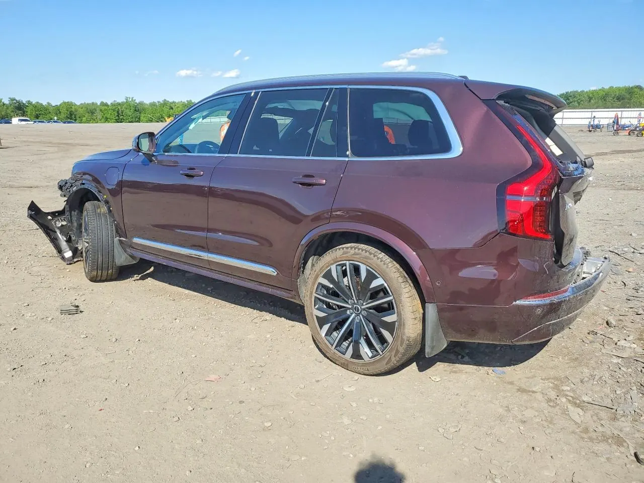 2025 Volvo XC90 Plug-In Hybrid Plus