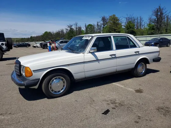 1983 Mercedes-Benz 240 Series 240D