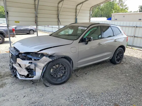 2022 Volvo XC60 Recharge Plug-In Hybrid R-Design