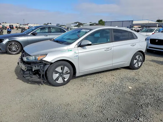 2019 Hyundai Ioniq Hybrid Blue