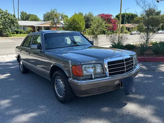 1989 Mercedes-Benz 300 Series 300SE