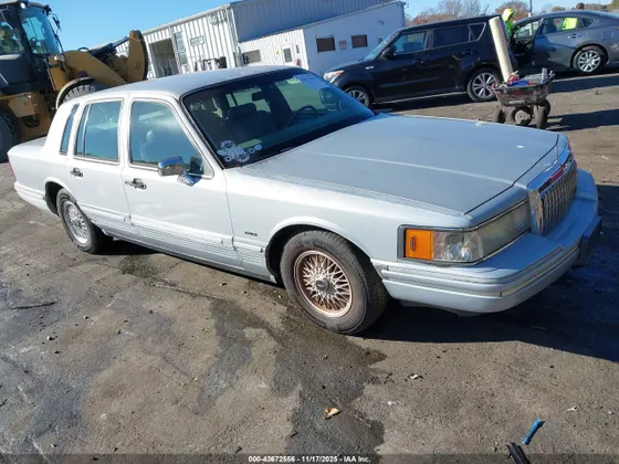 1994 Lincoln Town Car Executive