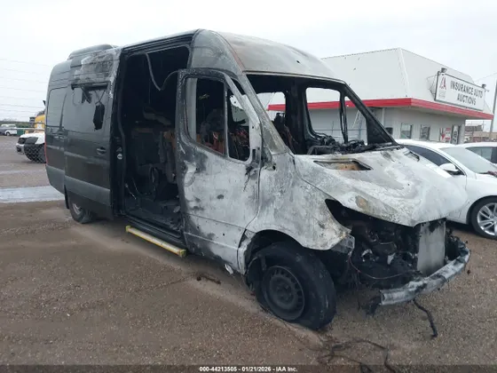 2024 Mercedes-Benz Sprinter Passenger Van HIGH ROOF 4-CYL DIESEL HO