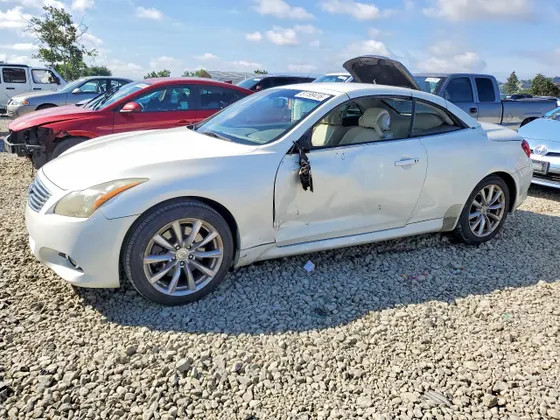 2011 INFINITI G37 Convertible