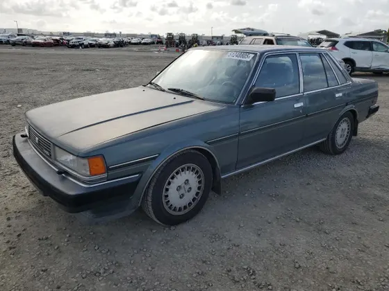 1986 Toyota CRESSIDA LUXURY